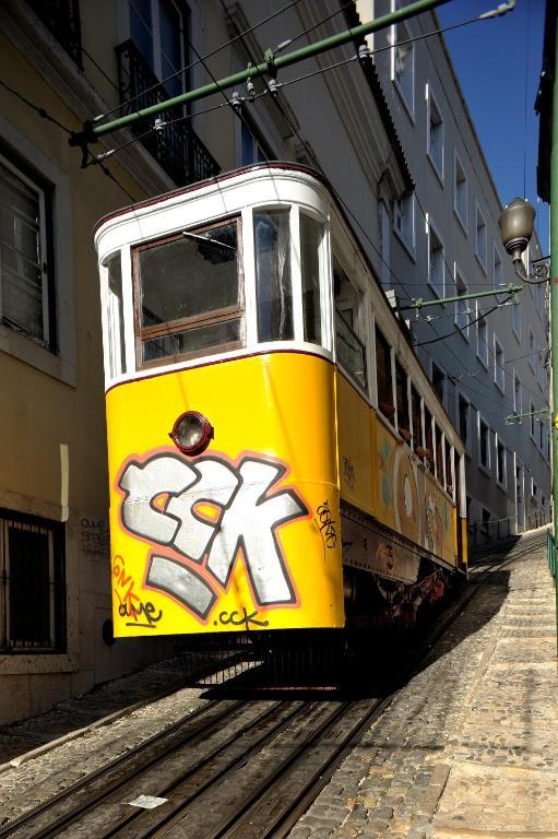 4 Places - Apartamento *